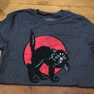 Exclusive "loot fright" t-shirt